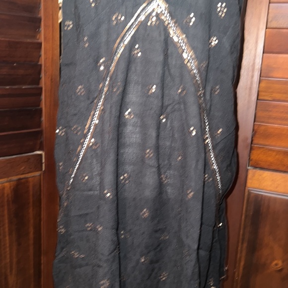 NWOT Free People Black w/ gorgeous bronze sequin detailing and crisscross straps - Picture 8 of 13